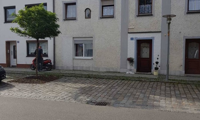 Gangkofen Casa | Casa de huéspedes y vacaciones en Toprenoviertes con mucho espacio para hasta 10 huéspedes