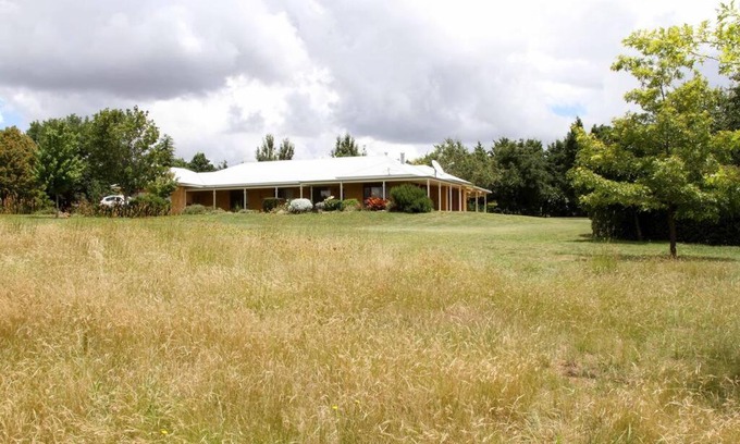 Shadforth Casa | Topsys Corner - large rural house near Orange