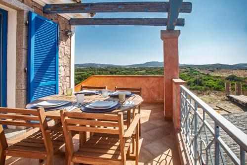 Porto Pozzo Apartamento | TORO FLAT IV 30' Porto Cervo, Free Parking & PRIVATE TERRACE