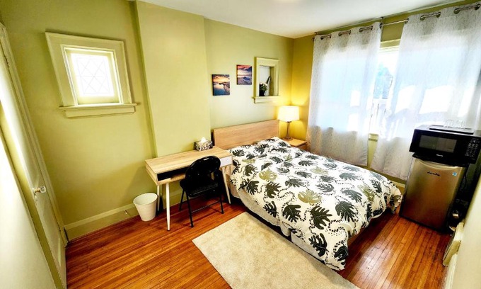 Oakwood Village Casa | TORONTO Midtown Spot 2