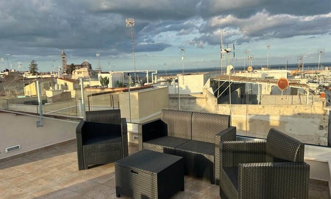 Trani Cama Y Desayuno | Torre Canina Suite & Rooms