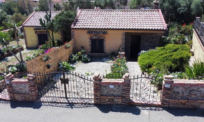 Torre dei Corsari Casa | Torre Dei Corsari: Casa / villa / chalet - Torre dei Corsari