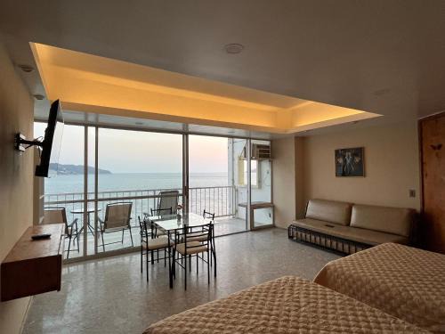 Costera Acapulco Apartamento | Torres Gemelas Suite VIP Frontal 607