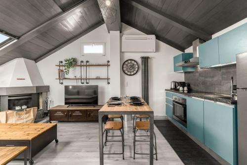 Zona Solari Apartamento | Tortona metro 200m - Charming attic - WiFi