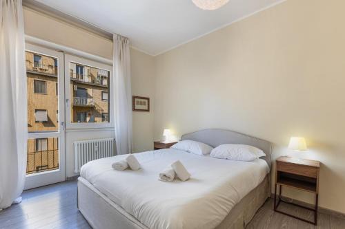 Giambellino Apartamento | Tortona-Metro Tolstoj 5min - Spacious 6 guests - WiFi
