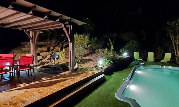 Sainte-Clotilde Casa | CASA FAMILIAR TOTALMENTE INDEPENDIENTE CON PISCINA