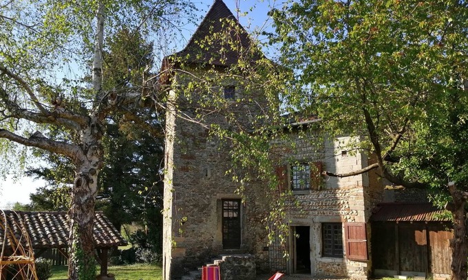 Badinieres Casa | Tour of the Middle Ages, romantic or family atmosphere, in the Isère countryside