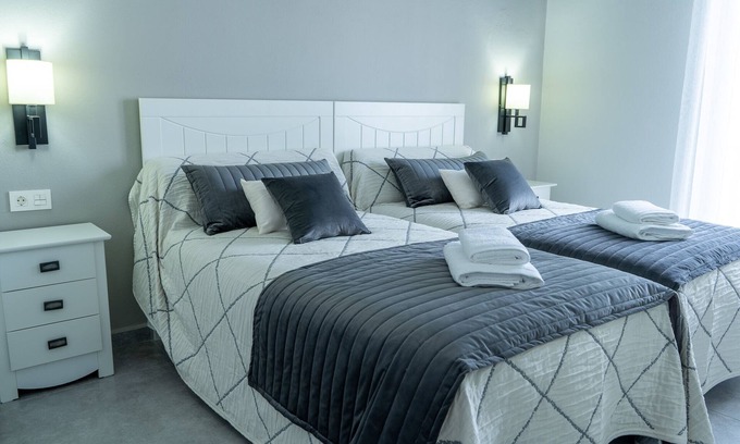 Fuentes de Leon Apartamento | Apartamentos Turísticos El Altozano