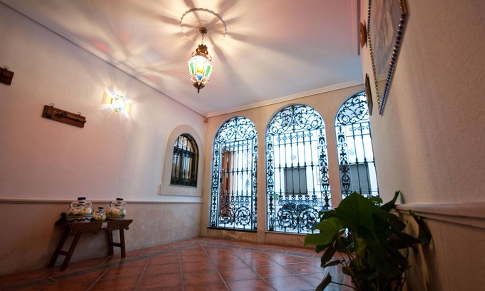 Distrito Centro Casa | Casa Turistica Plaza de la Magdalena. Casco Historico. Casa independiente. Patio