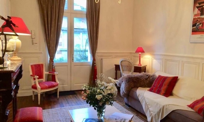 Tours Apartamento | Tours Centre, apartment and garden in 19th century house