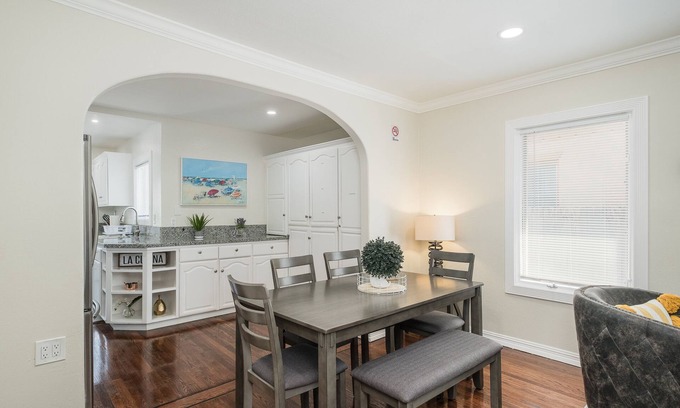 Fresno Casa | Tower District Sanctuary - Clean and Functional