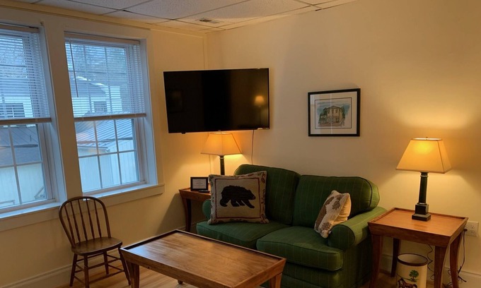 Hot Springs Apartamento | Tower View Apartment in the Heart of Hot Springs