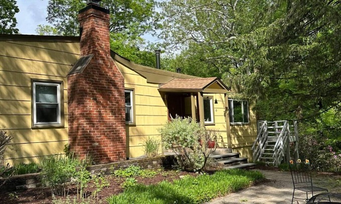 Dickerson Casa | Town and Country Getaway MD-DC-VA