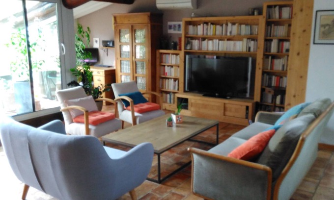 Couronne Urbaine Apartamento | Town center with terrace