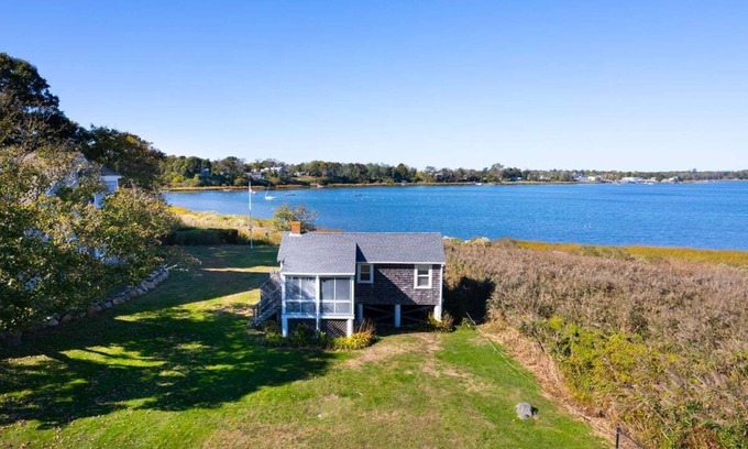 Orleans Casa | Town Cove Cottage: 056-OT Charming Waterfront Cottage on Town Cove – Orleans
