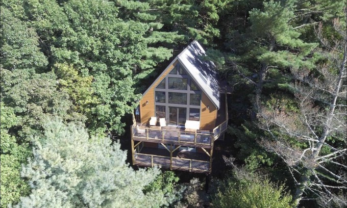 Asheville Cabina | Town Mountain Views - 3 Miles from Downtown Asheville