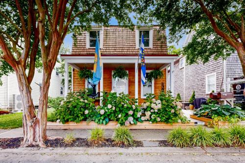 Historic District Casa | Town of Lewes - 138 Washington Ave, Unit A