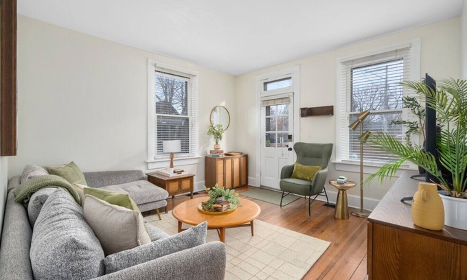 German Village Casa | Townhome|German Village|Private Patio|Near OSU