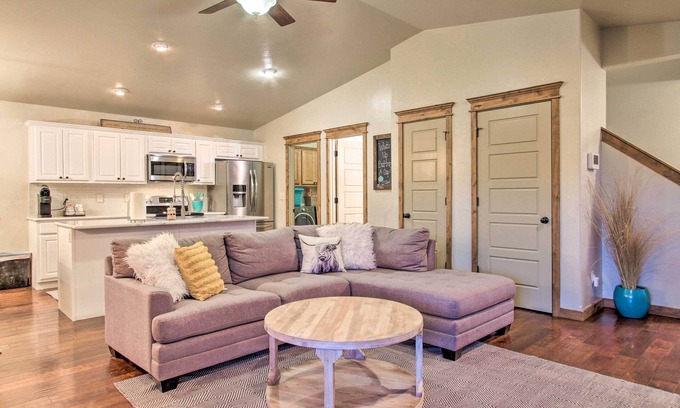 Four Corners Casa | Townhome w/ Private Hot Tub, 8 Mi to Downtown