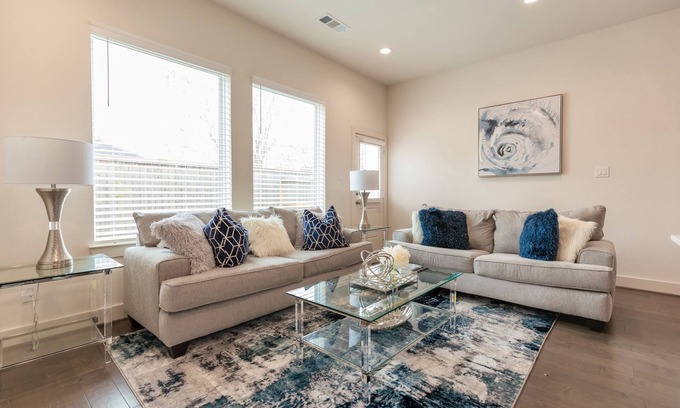 Riverside Terrace Casa | Townhouse Ideal for Patients & Professionals 10 mins to TMC & NRG