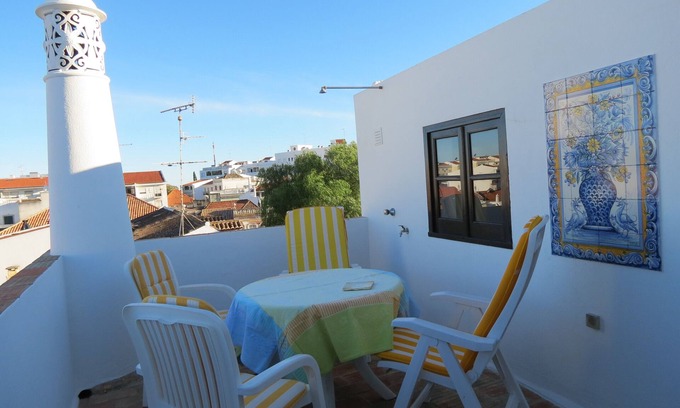 Tavira Casa | Casa de pueblo en el centro histórico, terrazas CE + DG, impresionantes vistas, tranquilo