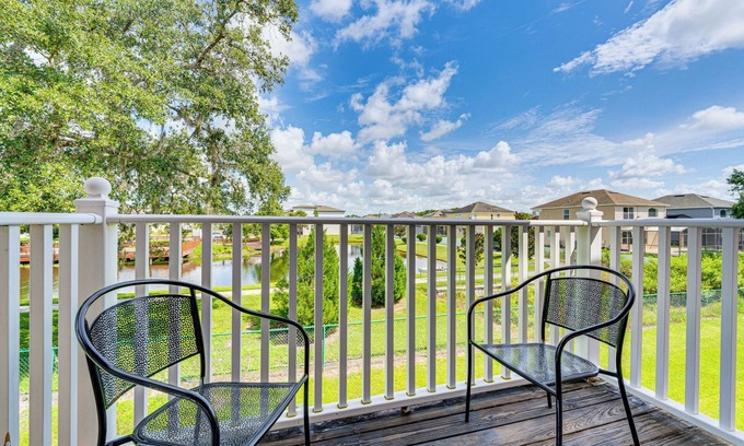 Kissimmee Casa | Townhouse in Lake Berkley Resort! 5 Mi to Old Town