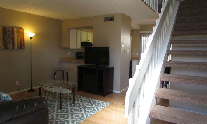 Paradise Casa | Townhouse in Las Vegas near Strip
