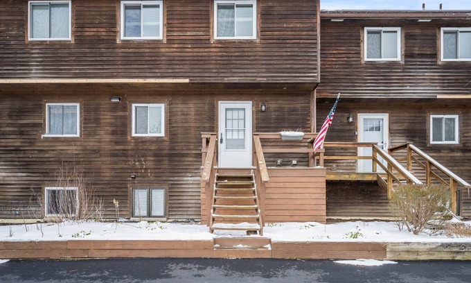 Naples Casa | Townhouse Near Finger Lakes, Attractions, 3 BR