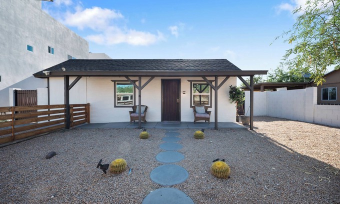 North Mountain Casa | Townley on 6th!