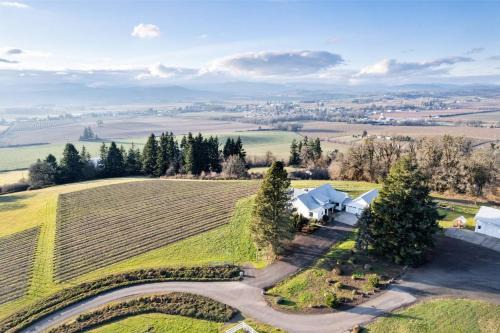 Yamhill Casa | Township No 3 Guest House