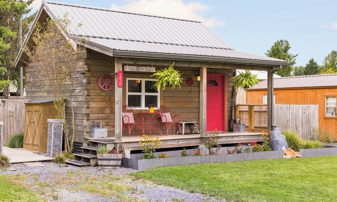 Canaan Valley Apartamento | Pequeña paz del zen. Increíble patio trasero cercado con área de parrilla. Cerca de cervecerías! ¡Mascota amigable!
