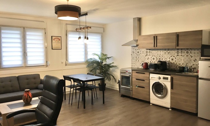 Meudon-la-Foret Apartamento | Très Beaux 2 Pièces de 50m2 Proche Vélizy