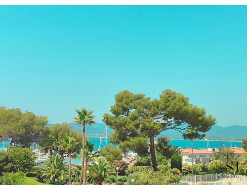Ampuis Apartamento | Très bel Appartement Le Santa Lucia à SAINT-RAPAËL - Confort, Climatisation et Vue mer !