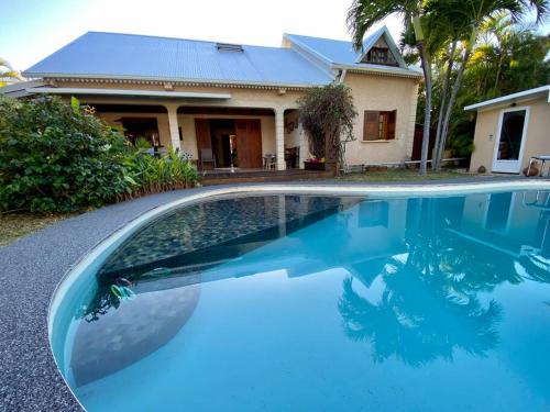 Etang Sale Les Bains Villa | Très belle villa,piscine chauffée, jacuzzi,hammam.