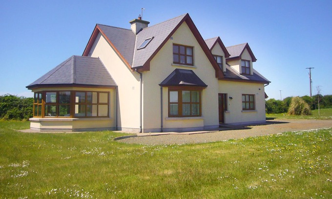 Kilmore Cabaña | TRA GHEAL, family friendly, with a garden in Kilmore, County Wexford