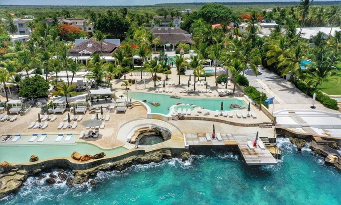 Dominicus Apartamento | Tracadero Ocean View 1 BR Apartment