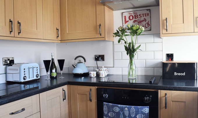 Skinningrove Cabaña | Traditional Fisherman’s cottage situated near to sandy and secluded beach.