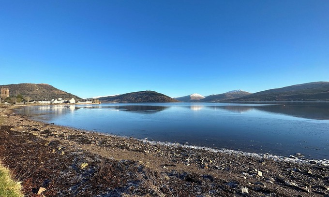 Inveraray Cabaña | Traditional Cottage by Loch Fyne, Inveraray with Breathtaking Views