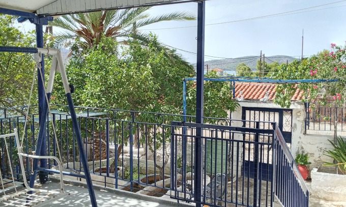 Thermi Casa | Traditional Greek island house