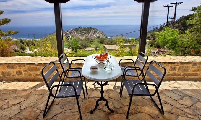 Anatoli Casa | Casa tradicional en Creta con impresionantes vistas, capacidad para 3 personas.