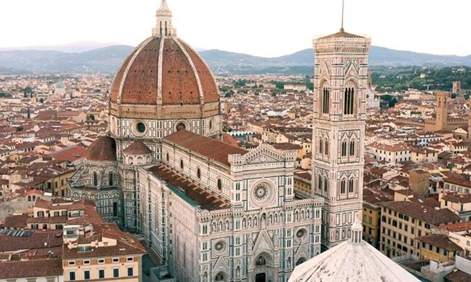 Santa Croce Apartamento | TRADITIONAL ITALIAN CHARM CURATED FOR PERFECT FLORENTINE STAY
