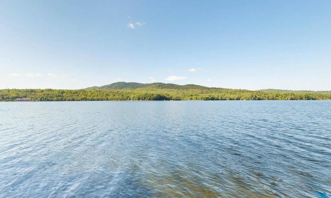Greenville Junction Casa | Traditional Maine Cabin