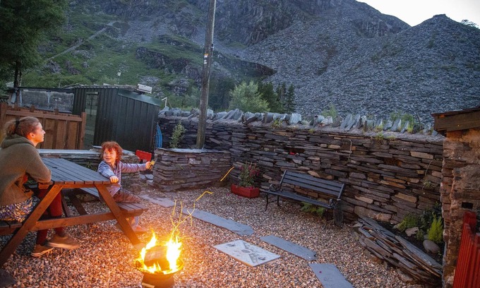 Rhiwbryfdir Cabaña | Traditional North Welsh Slate Miners Cottage