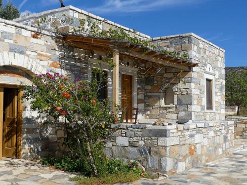 Naxos Apartamento | Traditional stone-built cottages Azalas