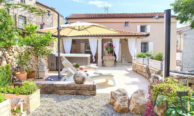 Cizici Casa | Casa tradicional de piedra en la isla croata de Krk Más Verde