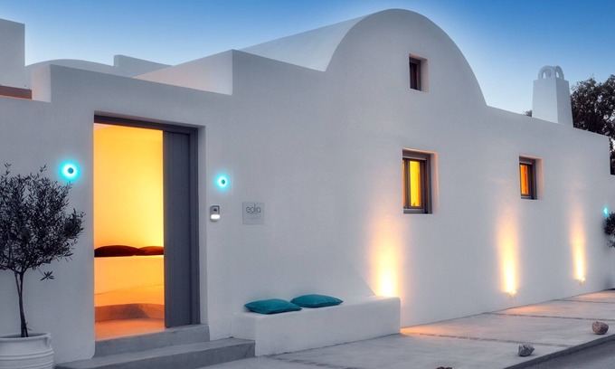 Kamari Villa | Villa tradicional con piscina climatizada privada