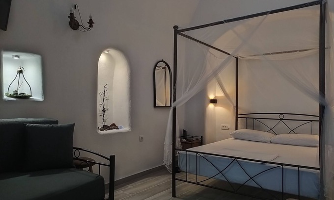 Emporio Casa | Traditional Winery (Canava) - Reformed into a Traditional House