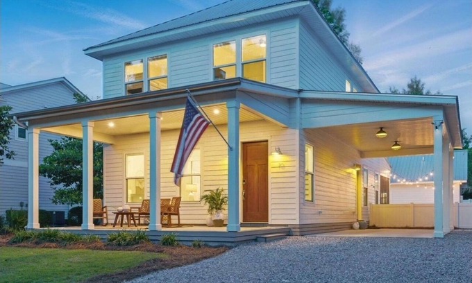 Seagrove Beach Casa | Trae Bien – Pet Friendly/Golf Cart/Pool (Jan 26)