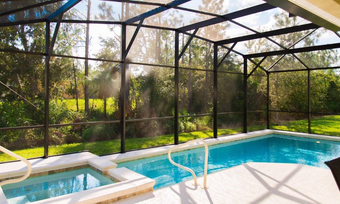 Trafalgar Village Casa | Trafalgar Retreat