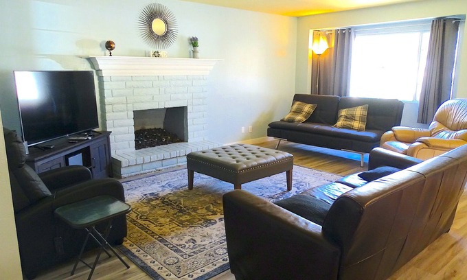 Wofford Heights Casa | Trail of 100 Giants/Kern River Valley